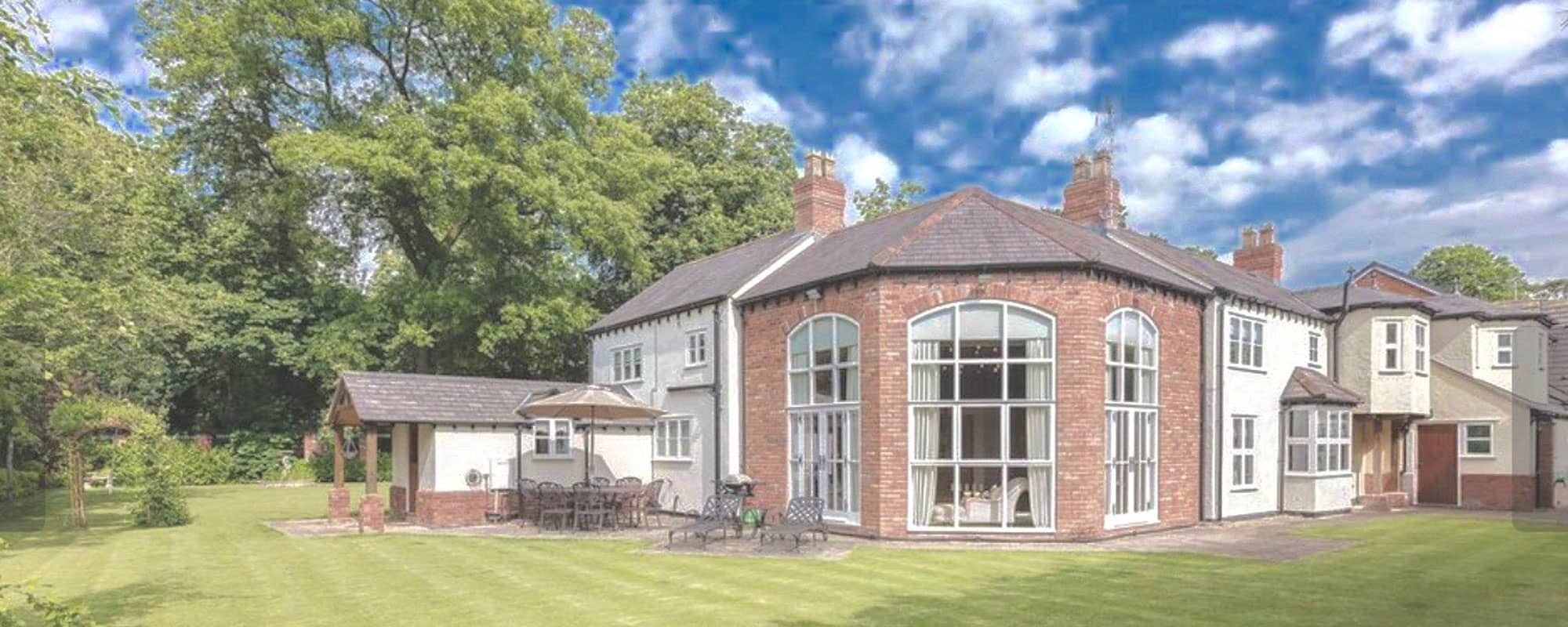 Large country property in Wales to let